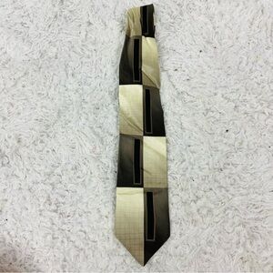 Covington 100% silk brown & Cream Geometric rectangle Men's Tie